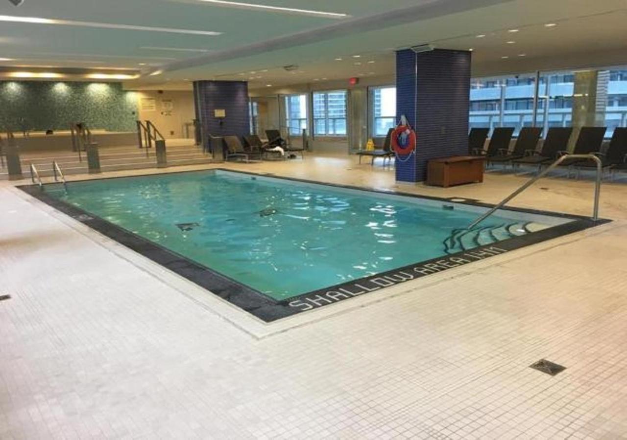 Micasa Suites - Stylish Condo In Maple Leaf Square Торонто Екстериор снимка